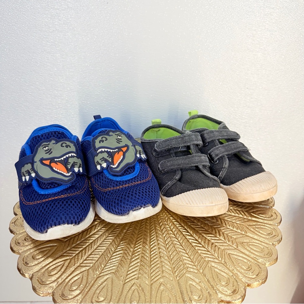 Toddler Shoes‎ Bundle Size 12 | Carter’s Dino + Cat & Jack Gray Sneakers